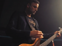 Christopher Wolstenholme de Muse à produit un titre pour le groupe Moriarty