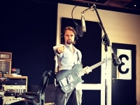 Interview de Matt Bellamy de Muse sur le nouvel album Drones